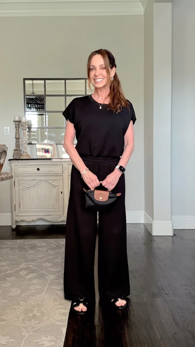 Are you looking for a one-and-done travel outfit? Here it is! The new cap sleeve cinched waist jumpsuit from Spanx! It just might be the most comfortable thing in my closet right now. It’s lightweight and buttery soft.💖

This jumpsuit is also great for running errands or whatever comes your way. Just throw on a denim jacket in the cold air conditioned buildings. You could even dress it up with the right accessories!✨

It’s available in regular, petite and tall sizes. Comment SHOP for a message with the link and sizing info. I’m 5’1, btw!💖

Follow my account for more beauty and fashion finds for women over 50. I try to post Monday, Wednesday and Friday with an occasional weekend post thrown in.💖

Do you like easy breezy outfits too?🤩

#womenover50 #whatiwear #petite #proaging #midlife #southlake #petitefashion #traveloutfit #casualoutfitideas #womenover60 #spanx #melindamariaambassador #melindamariajewerly