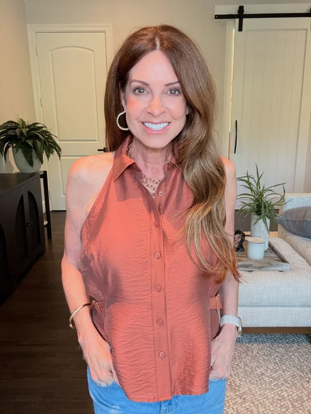 Just another fun summer date night look…

It’s that time of the year for shoulder baring tops and dresses and lots of pretty gold jewelry.☀️

Today’s pieces were sent to me from JTV and complement my outfit perfectly, don’t you think?💛

These particular jewelry pieces are from the Moda Al Massimo brand sold exclusively on JTV. They’re 18K gold over bronze and are manufactured in Arezzo, Italy.

You can check them out on the JTV website or I can send you the info. If you’re interested, just comment SHOP.⭐️

#midlifewomen #datenightoutfit #womenover50 #aginggracefully #proaging #glowingskin #summeroutfitideas #jtv