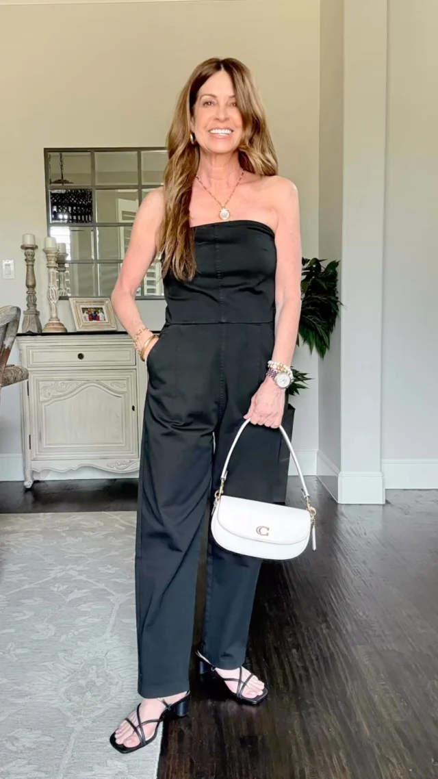 Here’s another one-and-done outfit idea for you.💗

Let me know if you want the outfit LINKS sent straight to your messages.🤩

It’s a fabulous strapless lightweight jumpsuit! Just change out your accessories and shoes, maybe add a topper and you’ll be ready for anything.💫

Where would you wear this jumpsuit?💖

This jumpsuit is a cropped length on most, but at a petite 5’1” it is longer on me. It’s great because it accommodates a variety of body types, but I may get it hemmed. Still deciding.🤔

#outfitinspo #proaging #aginggracefully #petite #midlife #whatiwear #southlake #petitestyle #agelessstyle #makeupobsessedmom #loup #jumpsuit #loupnyc #womenover50 #thisis60 @loupnyc